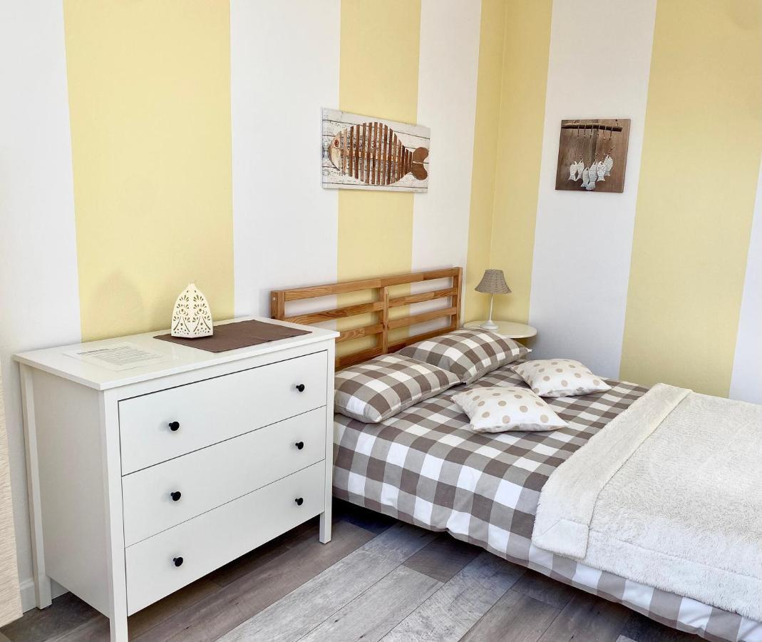Szary Domek Apartamenty أوستكا المظهر الخارجي الصورة